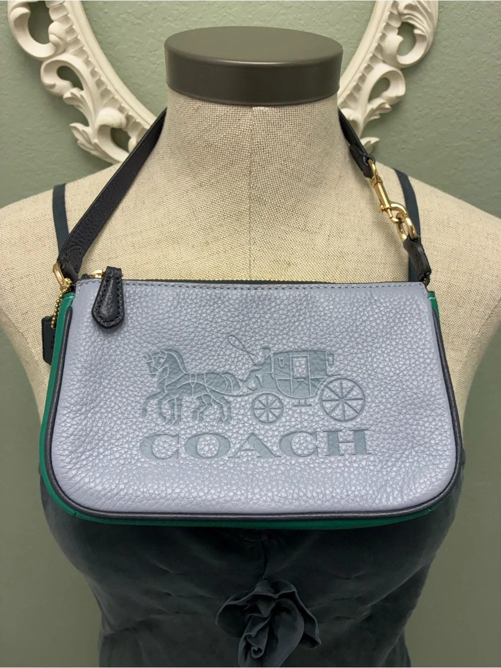 Coach wristlet pale